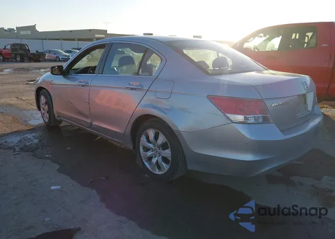 2008 Honda Accord 2.4 Lx z USA, uszkodzony, nr VIN 1HGCP26308A123780